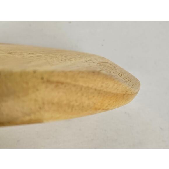 HEARTH & HAND WITH MAGNOLIA 10 " ROUND PADDLE BOARD W/ BEVELED EDGE - RUBBERWOOD - Picture 6 of 10